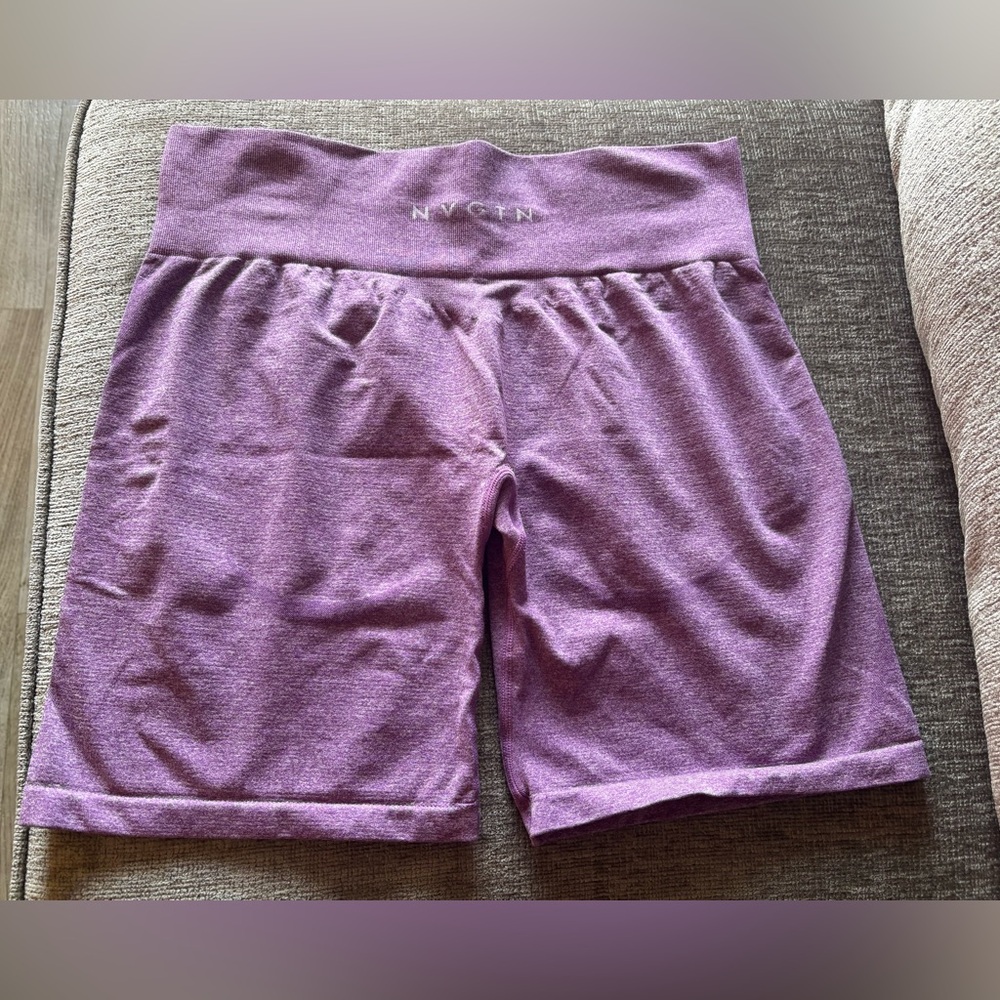 NVGTN Contour Seamless Shorts violet